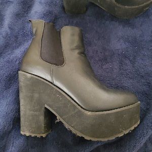 Forever 21 platform boots